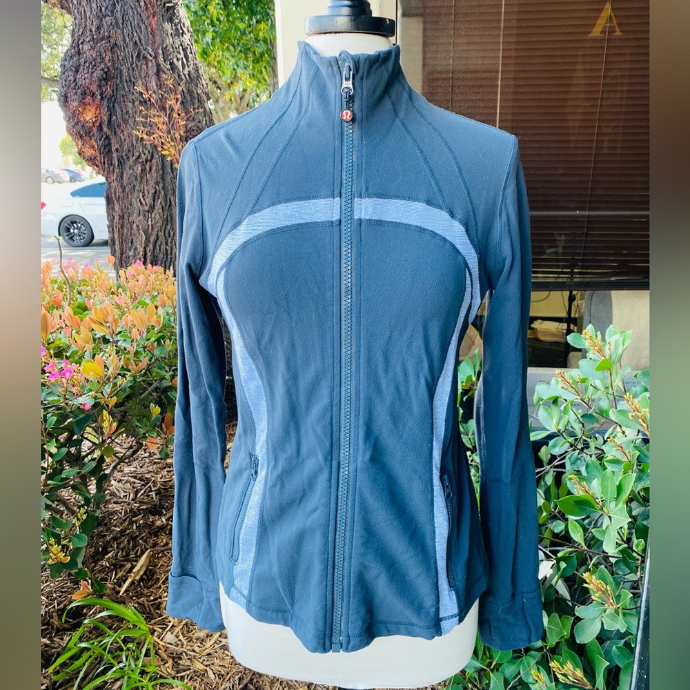 LuluLemon, dark gray, zip up top/sweatshirt in size Small
